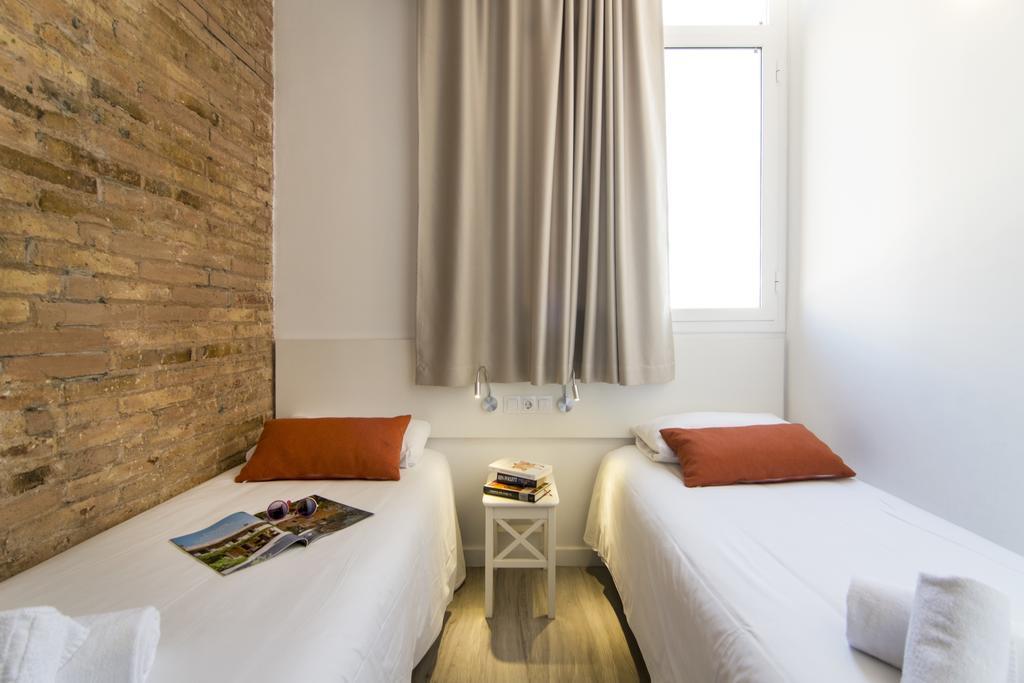 Happy People Sagrada Familia Apartments Barcelona Ngoại thất bức ảnh