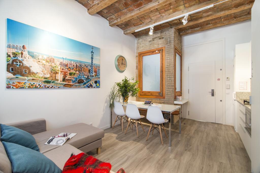 Happy People Sagrada Familia Apartments Barcelona Ngoại thất bức ảnh