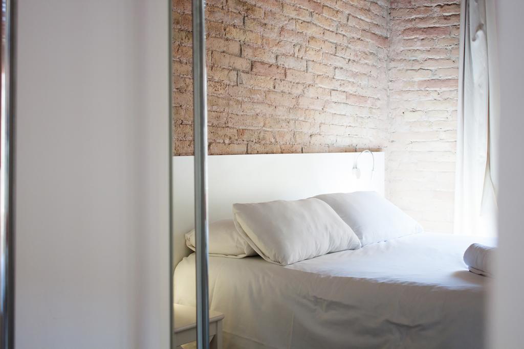 Happy People Sagrada Familia Apartments Barcelona Ngoại thất bức ảnh